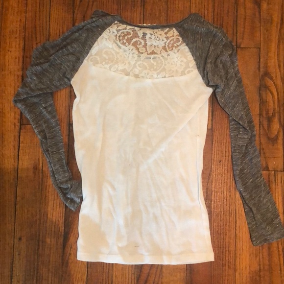 Daytrip rock and roll lace top - Picture 2 of 2